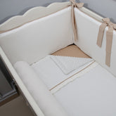 Ekru - Bej Fırfırlı Bebek Uyku Seti